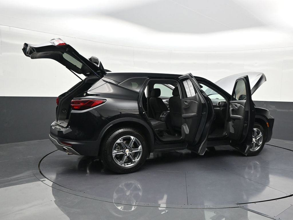 Used 2023 Chevrolet Blazer LT image 36