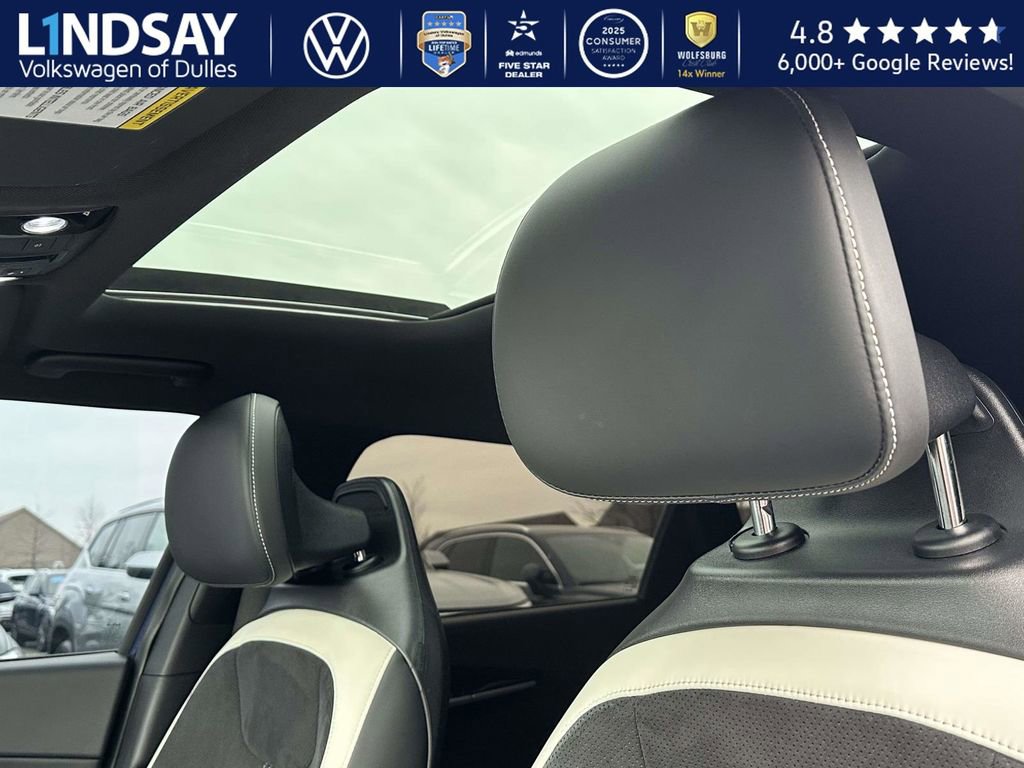 Used 2023 Kia EV6 GT-Line w/ GT-Line Suede Seat Package image 25