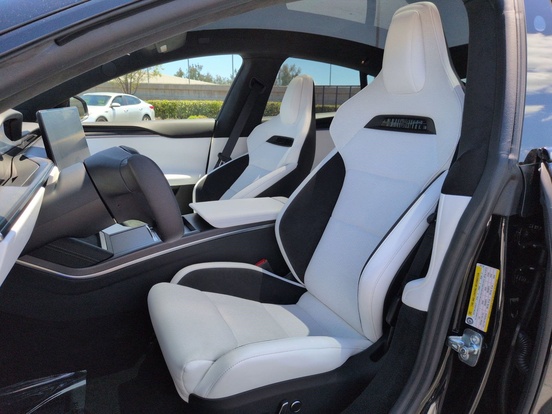 Used 2026 Tesla Model S Plaid image 16