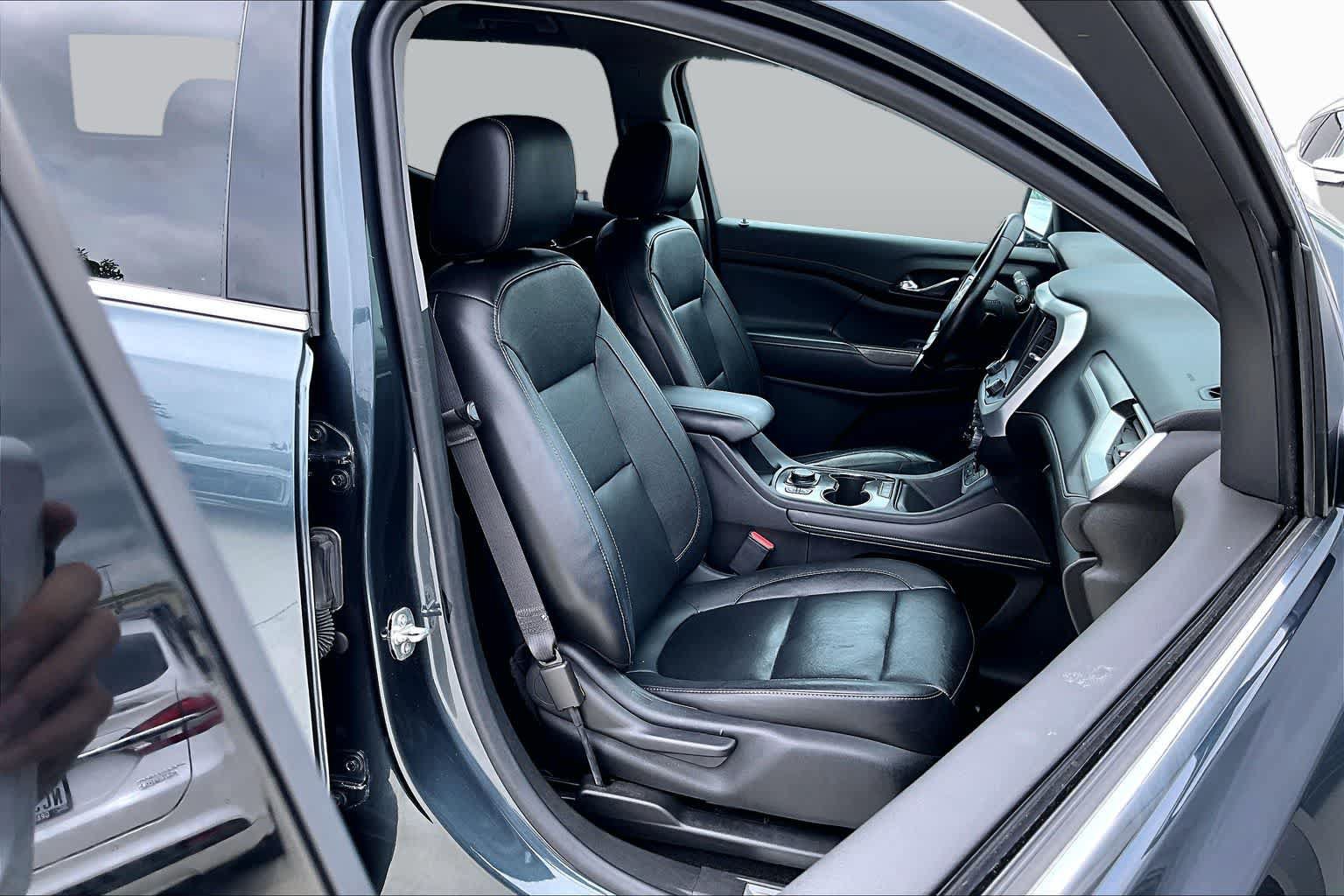 Used 2020 GMC Acadia SLT FWD image 8