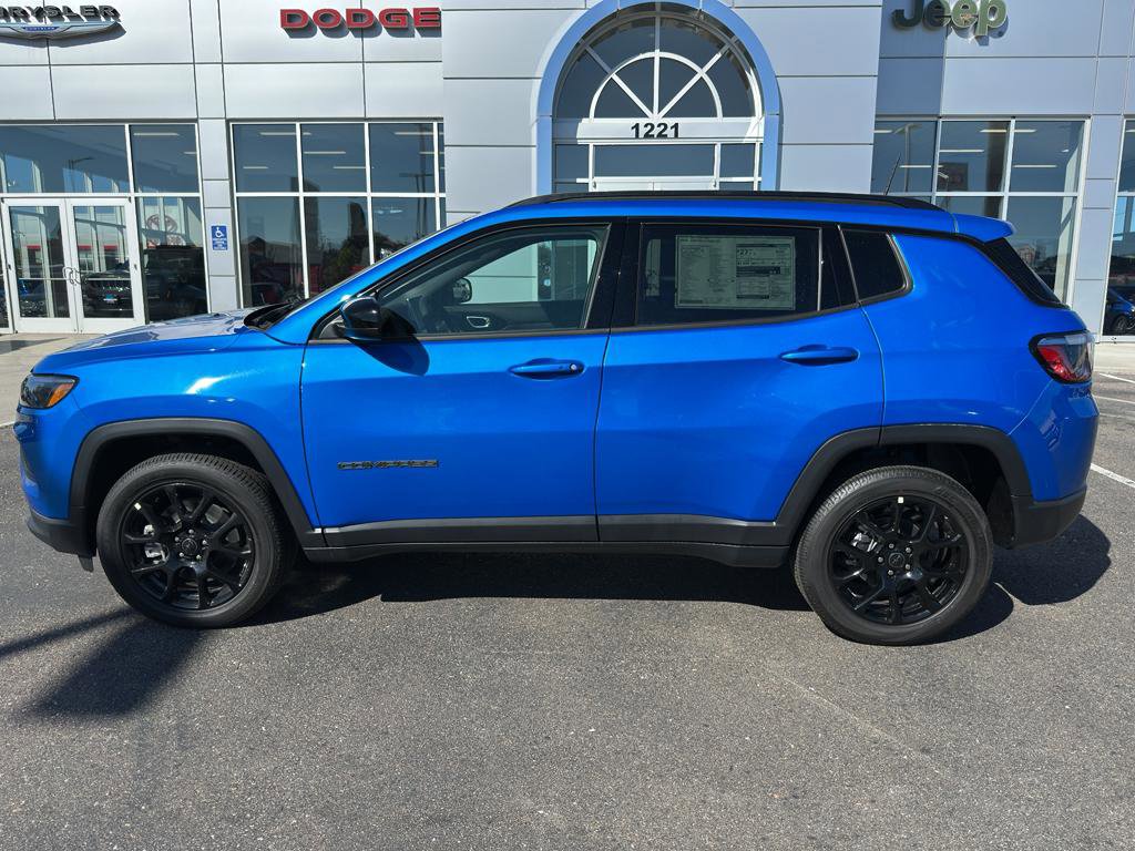 New 2025 Jeep Compass Latitude w/ Sun and Sound Group image 1