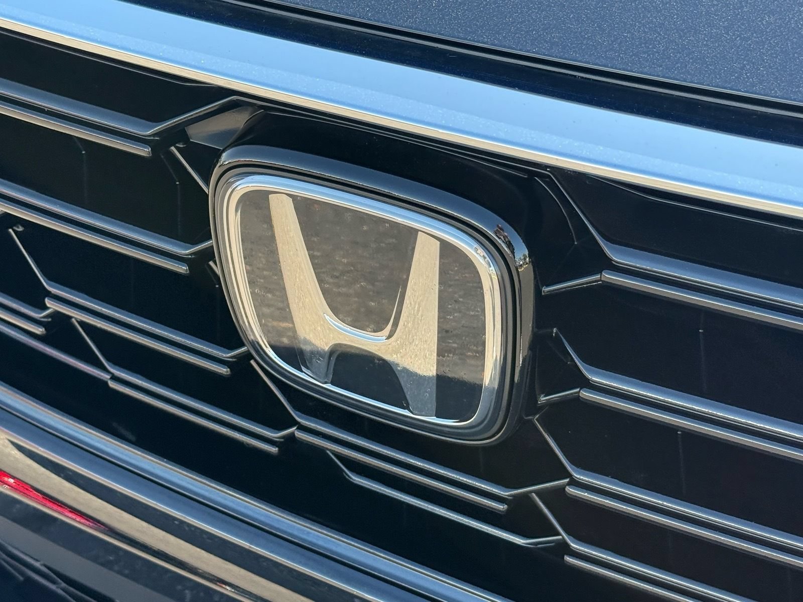 Used 2025 Honda CR-V EX image 33