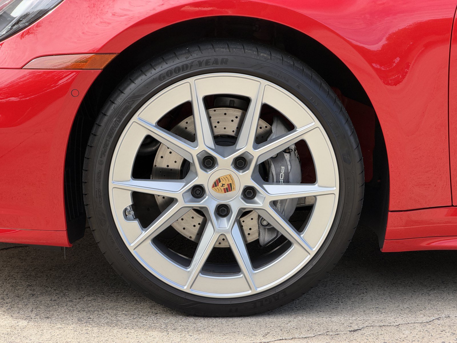 Used 2025 Porsche 911 Carrera RWD image 11