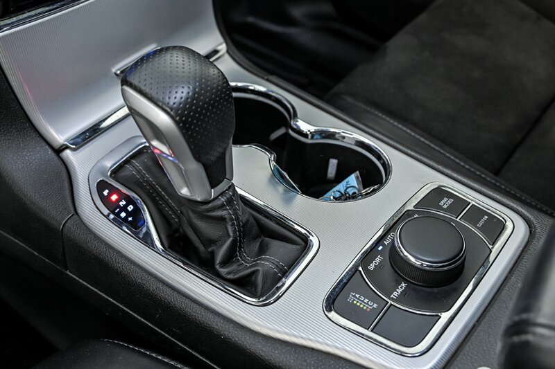 Used 2019 Jeep Grand Cherokee SRT AWD/4WD image 28