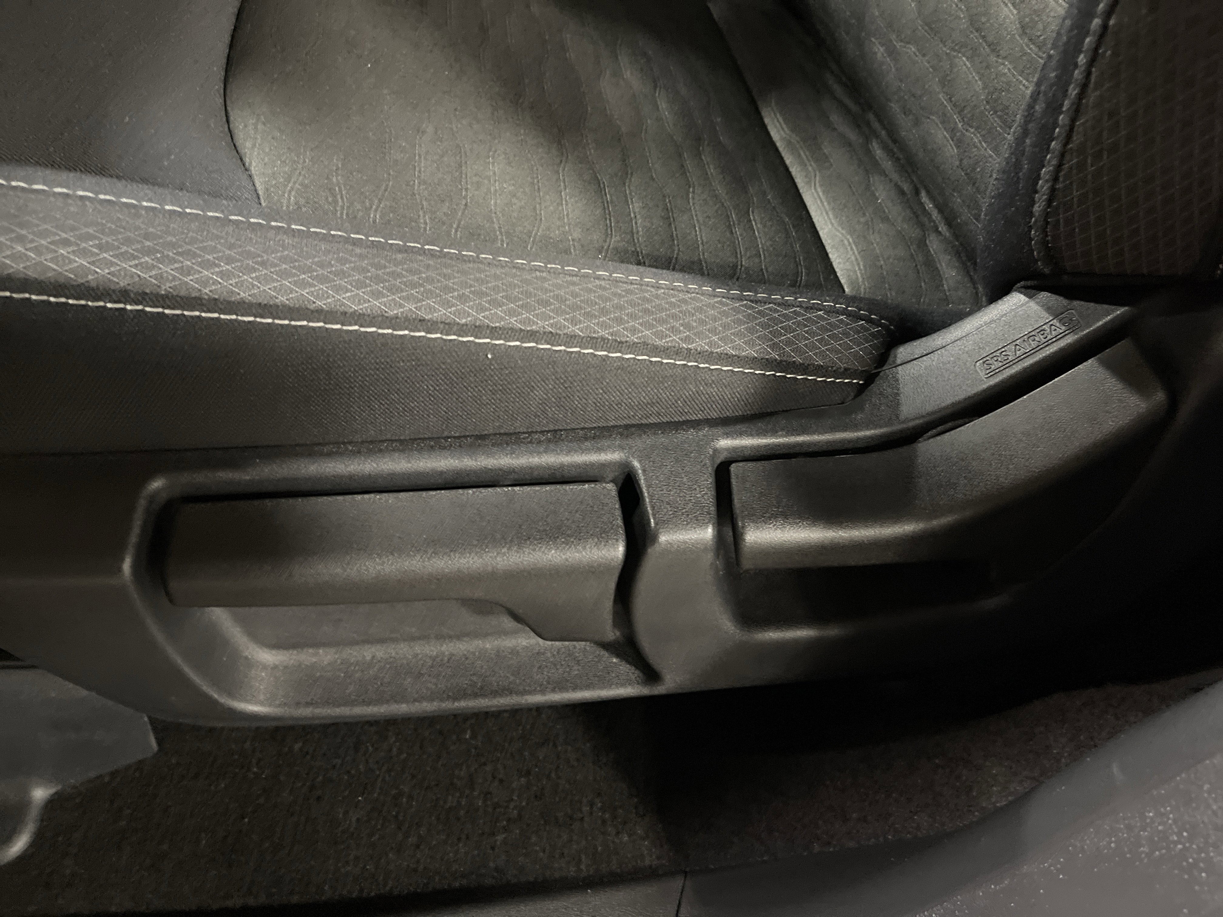 Used 2024 Nissan Pathfinder S image 10