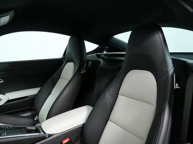Certified 2024 Porsche 718 Cayman Style Edition image 5