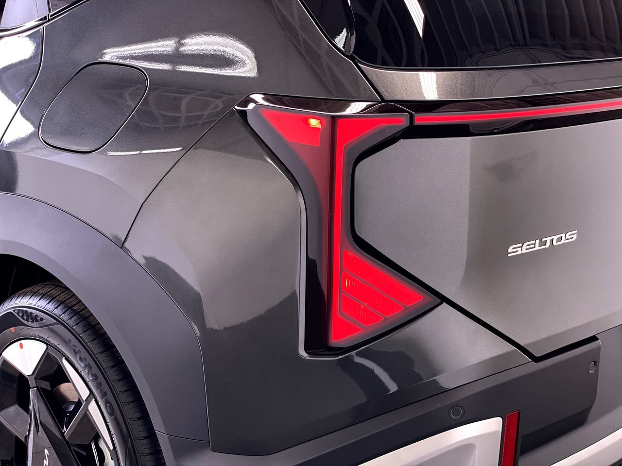 New 2027 Kia Seltos S FWD image 9