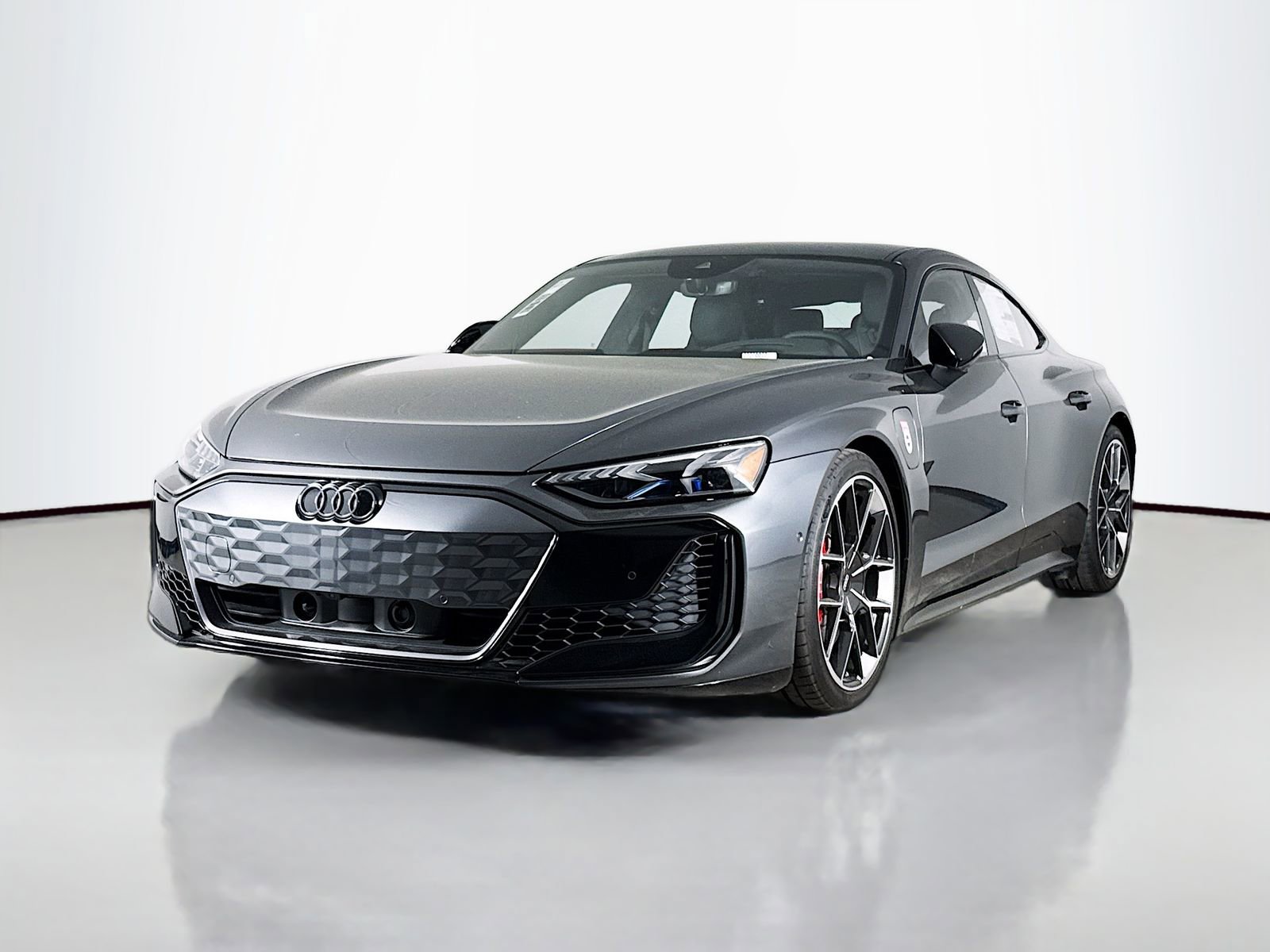 New 2026 Audi RS e-tron GT performance image 3