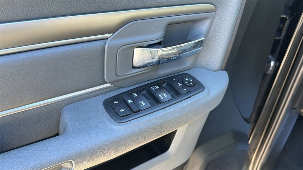 Used 2018 RAM 1500 Lone Star image 16