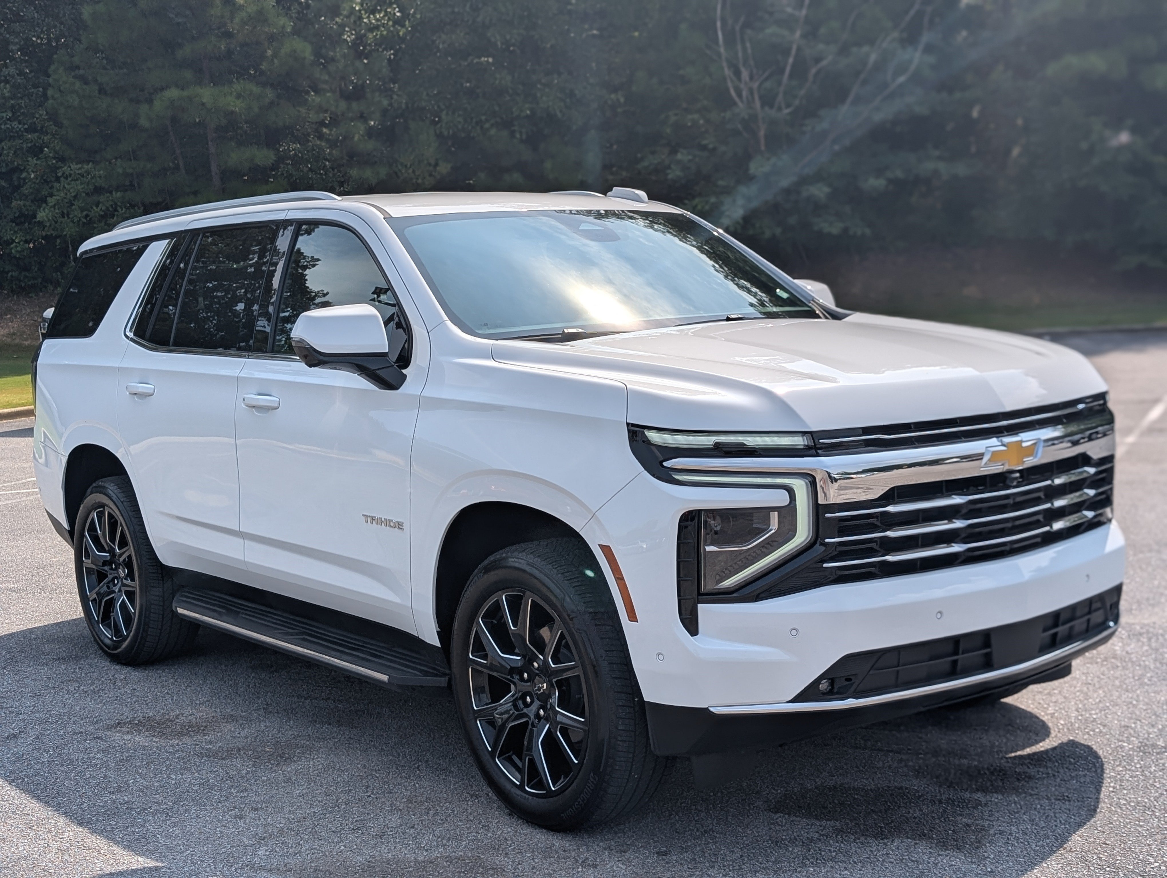 Used 2026 Chevrolet Tahoe LT w/ Comfort Package AWD/4WD image 11