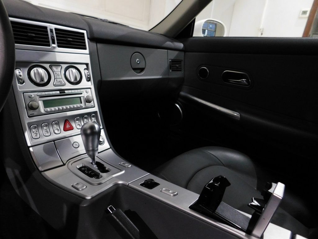 Used 2005 Chrysler Crossfire Limited RWD image 78