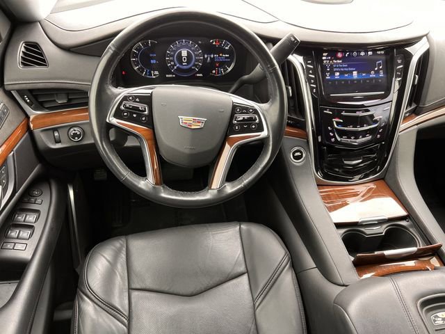 Used 2020 Cadillac Escalade 2WD image 12
