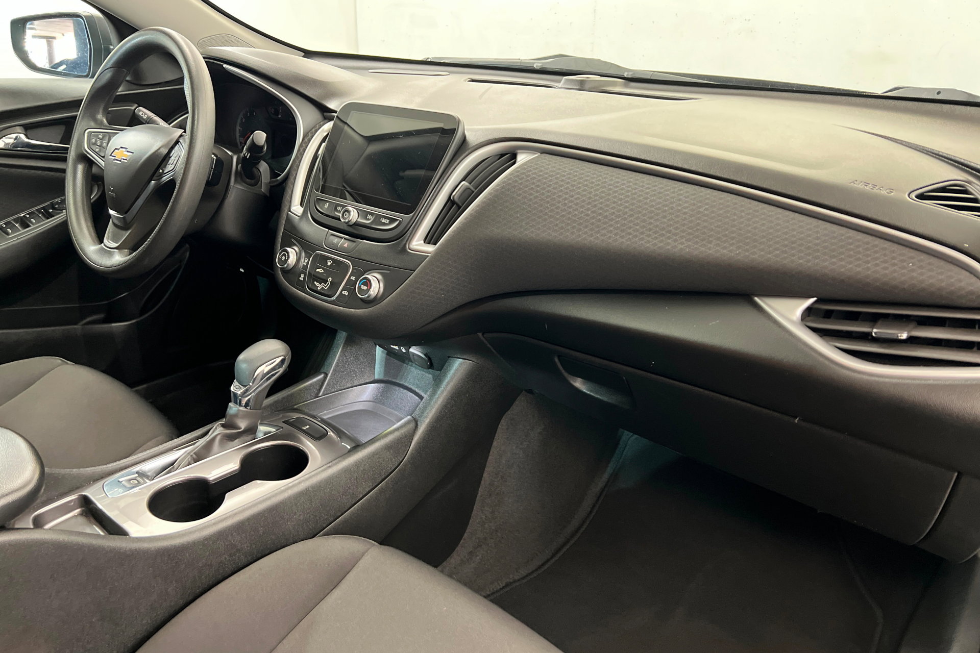 Used 2024 Chevrolet Malibu LS image 24