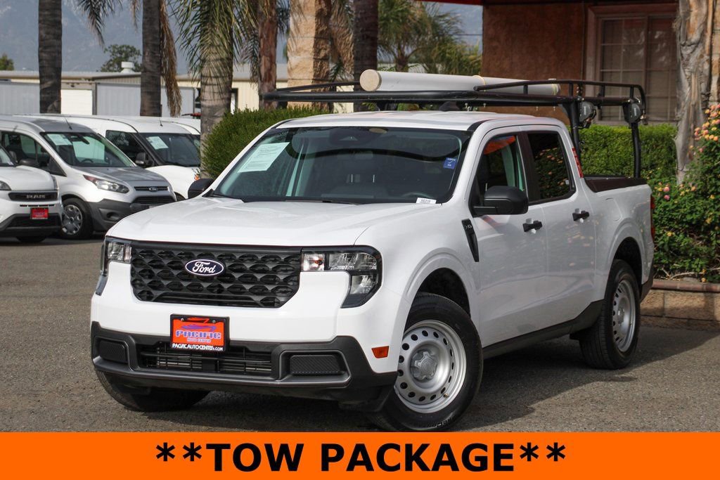 Used 2025 Ford Maverick XLT w/ Equipment Group 302A image 4