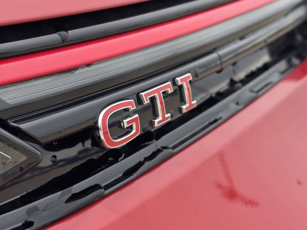 New 2026 Volkswagen GTI SE FWD image 8