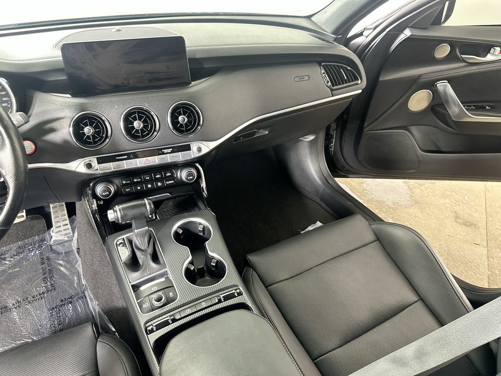 Used 2023 Kia Stinger GT-Line w/ Sun & Sound Package RWD image 21