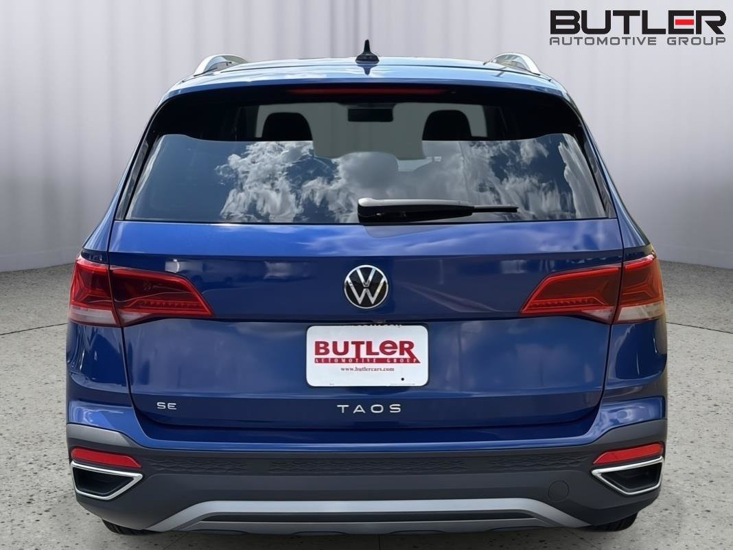 Used 2022 Volkswagen Taos SE FWD image 5