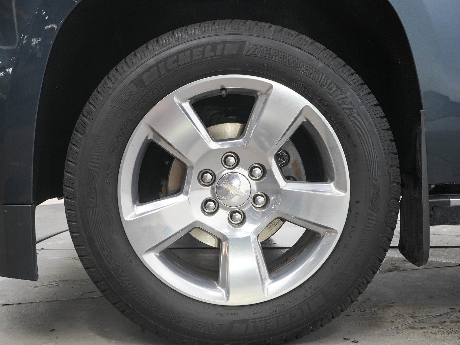 Used 2019 Chevrolet Suburban Premier AWD/4WD image 30