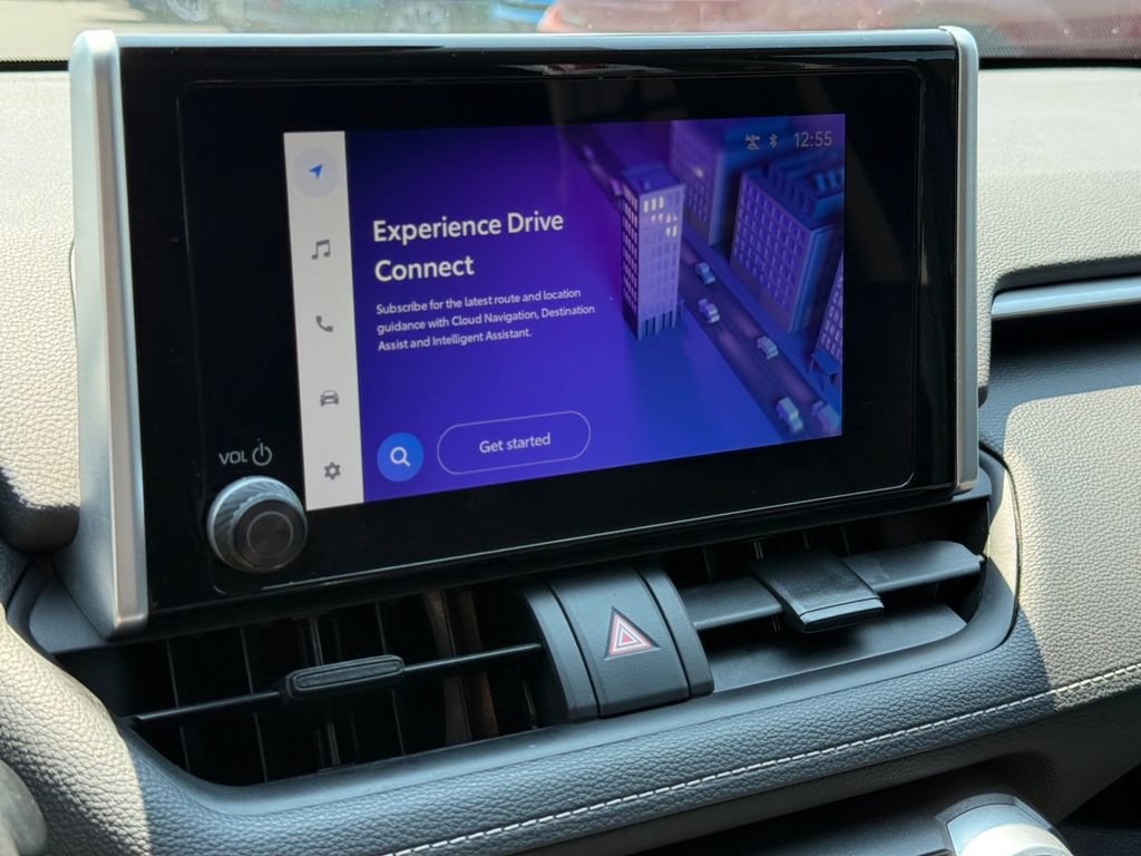 Certified 2023 Toyota RAV4 LE AWD/4WD image 33