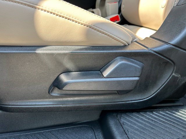 Used 2023 Ford Explorer XLT w/ Equipment Group 202A RWD image 41
