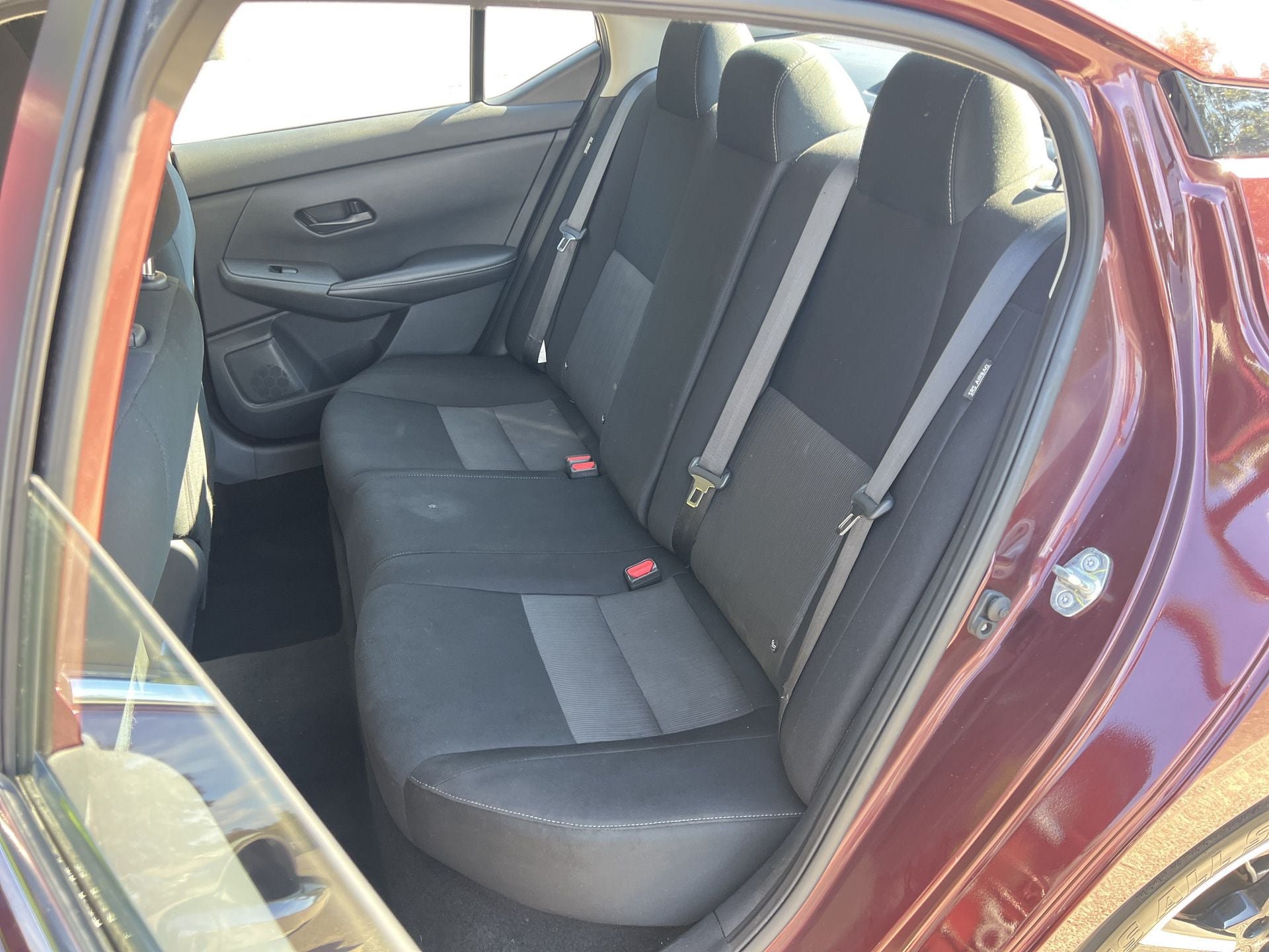Used 2024 Nissan Sentra SV FWD image 17