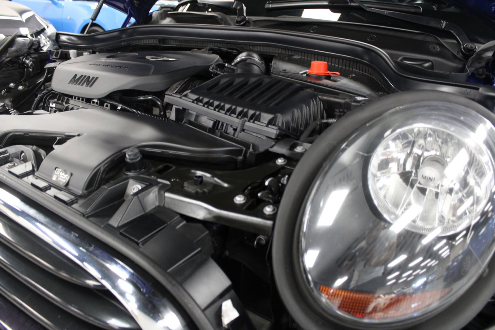 Used 2019 MINI Cooper 4-Door Hardtop image 25