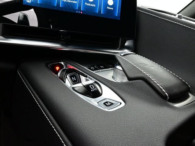 Used 2025 Chevrolet Corvette Z06 RWD image 10