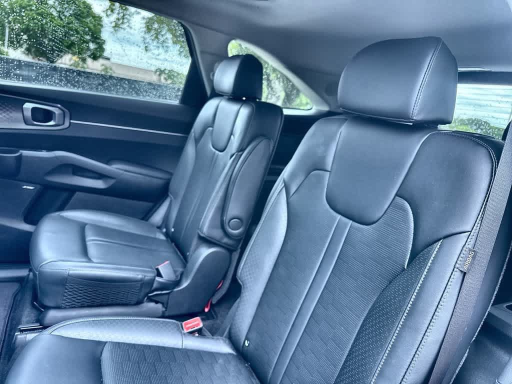Certified 2026 Kia Sorento EX w/ EX Premium Package FWD image 22