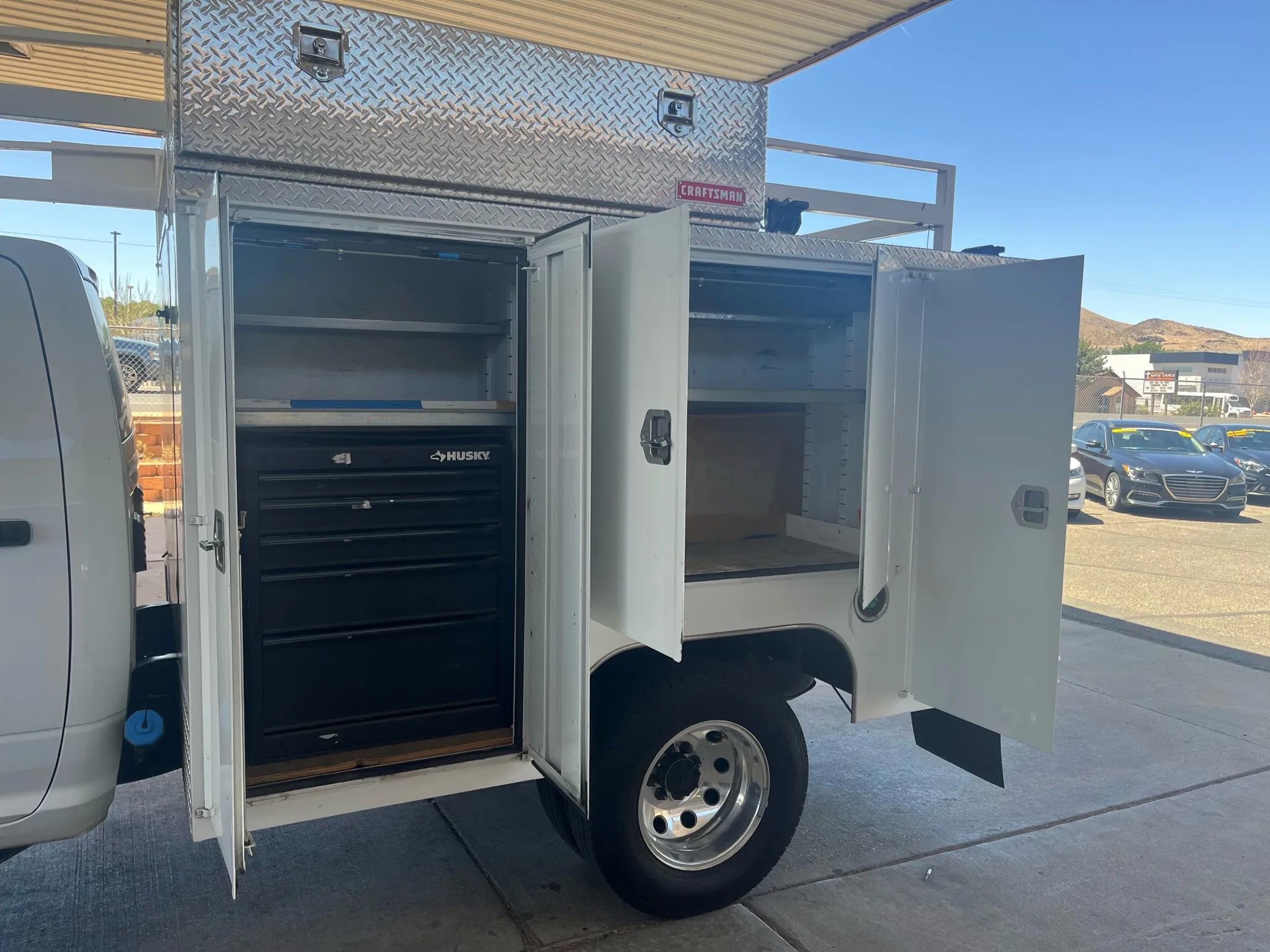 Used 2017 RAM 3500 Tradesman w/ Chrome Appearance Group image 9