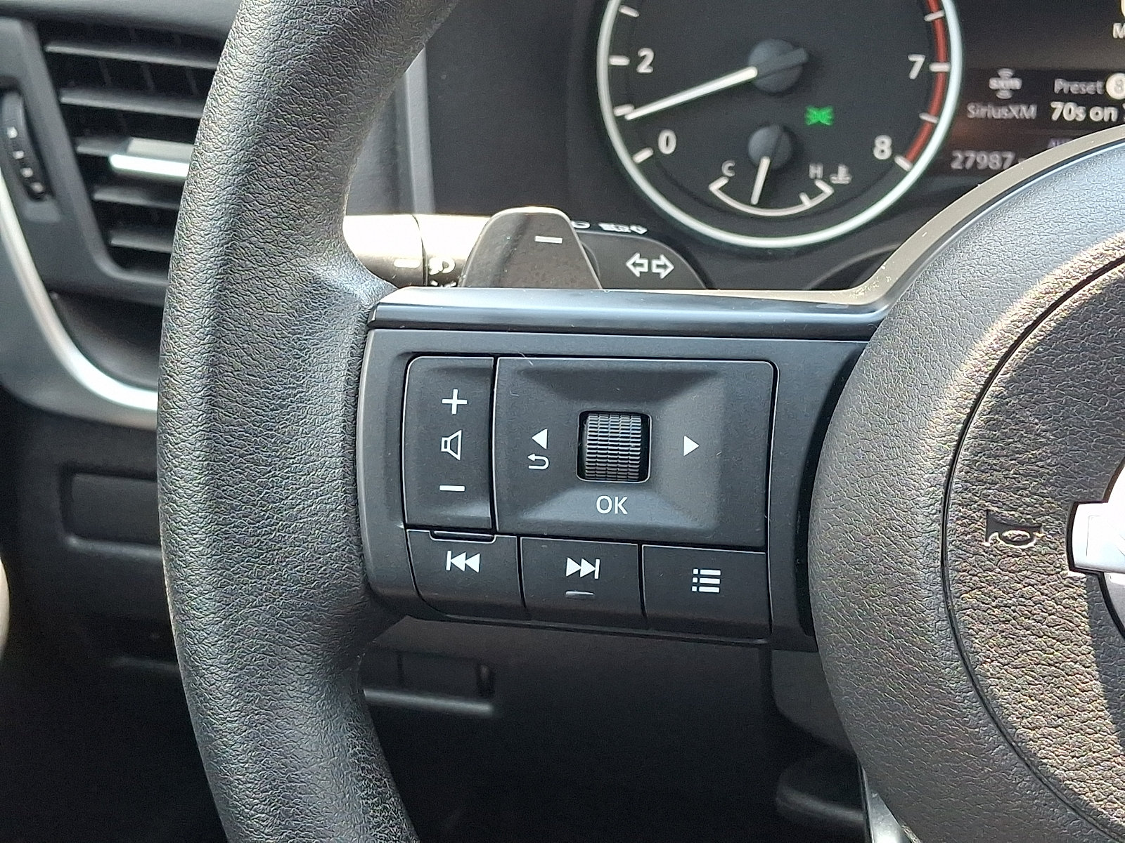 Certified 2023 Nissan Rogue S AWD/4WD image 21