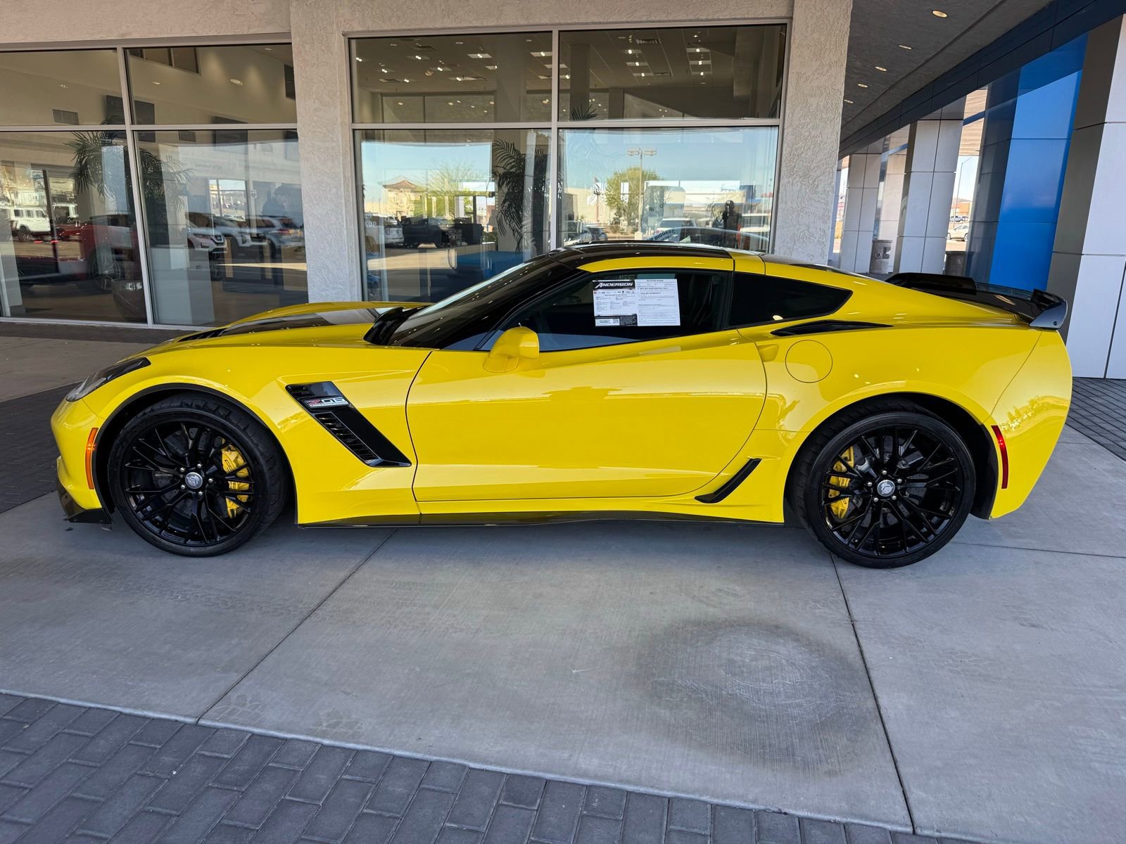 Used 2016 Chevrolet Corvette Z06 w/ 3LZ Preferred Equipment Group image 10