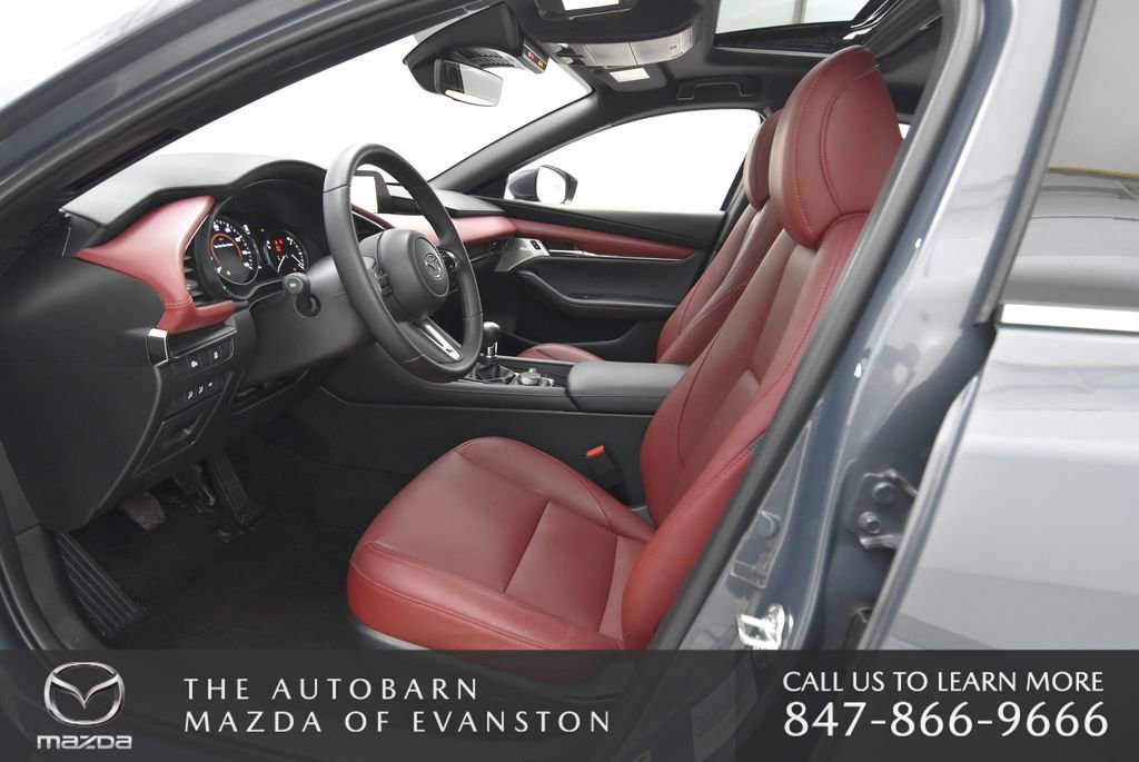 Certified 2025 MAZDA MAZDA3 2.5 S Hatchback w/ Premium Pkg FWD image 22