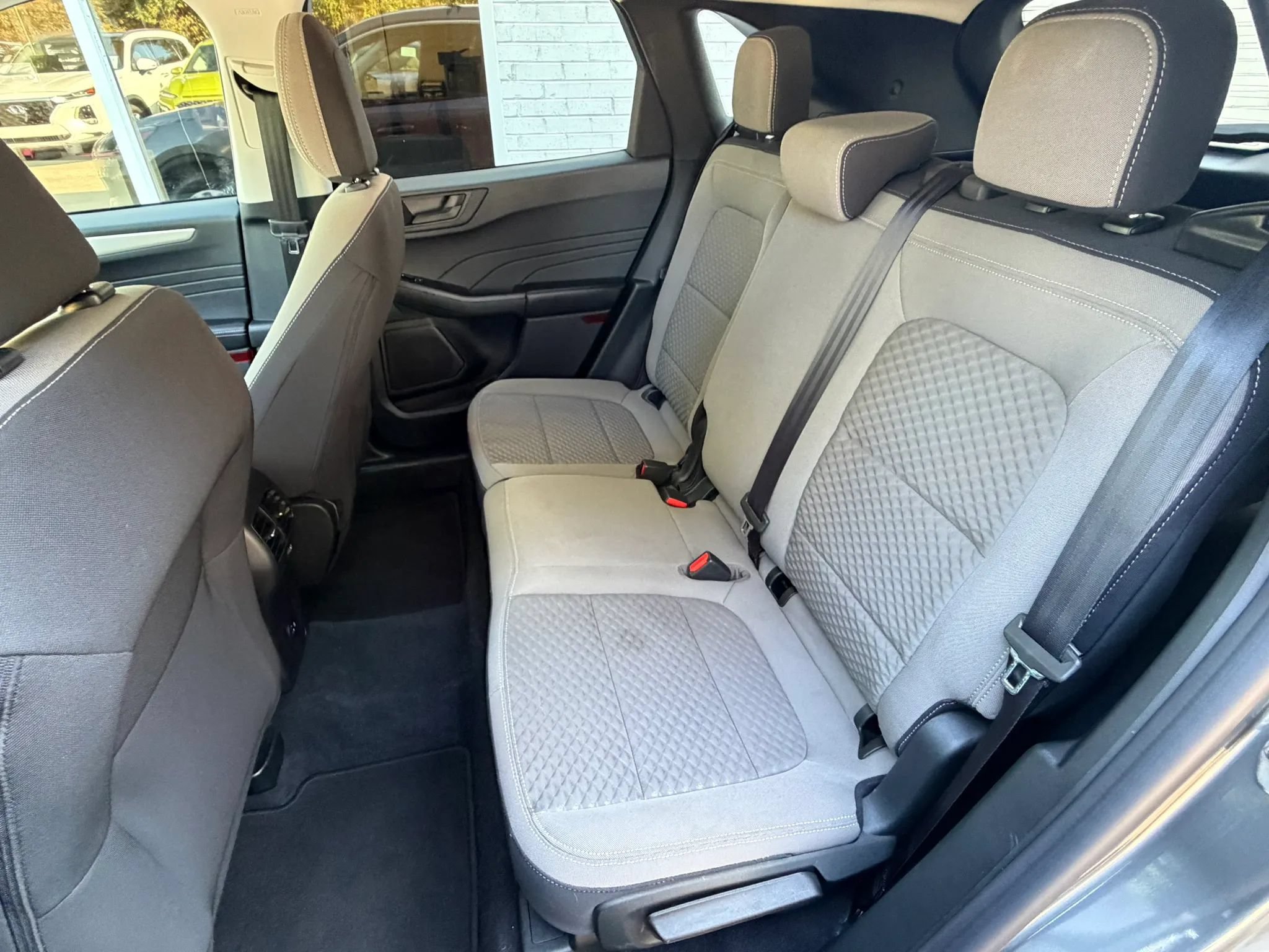 Used 2022 Ford Escape SE w/ Cold Weather Package FWD image 19