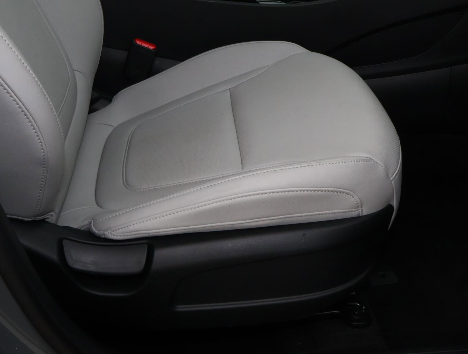 Used 2026 Hyundai Santa Cruz SEL image 18