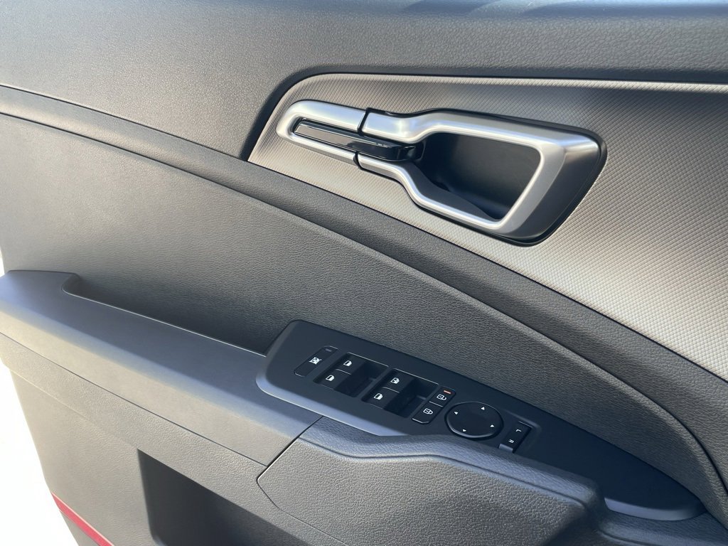 New 2026 Kia Sportage LX image 17