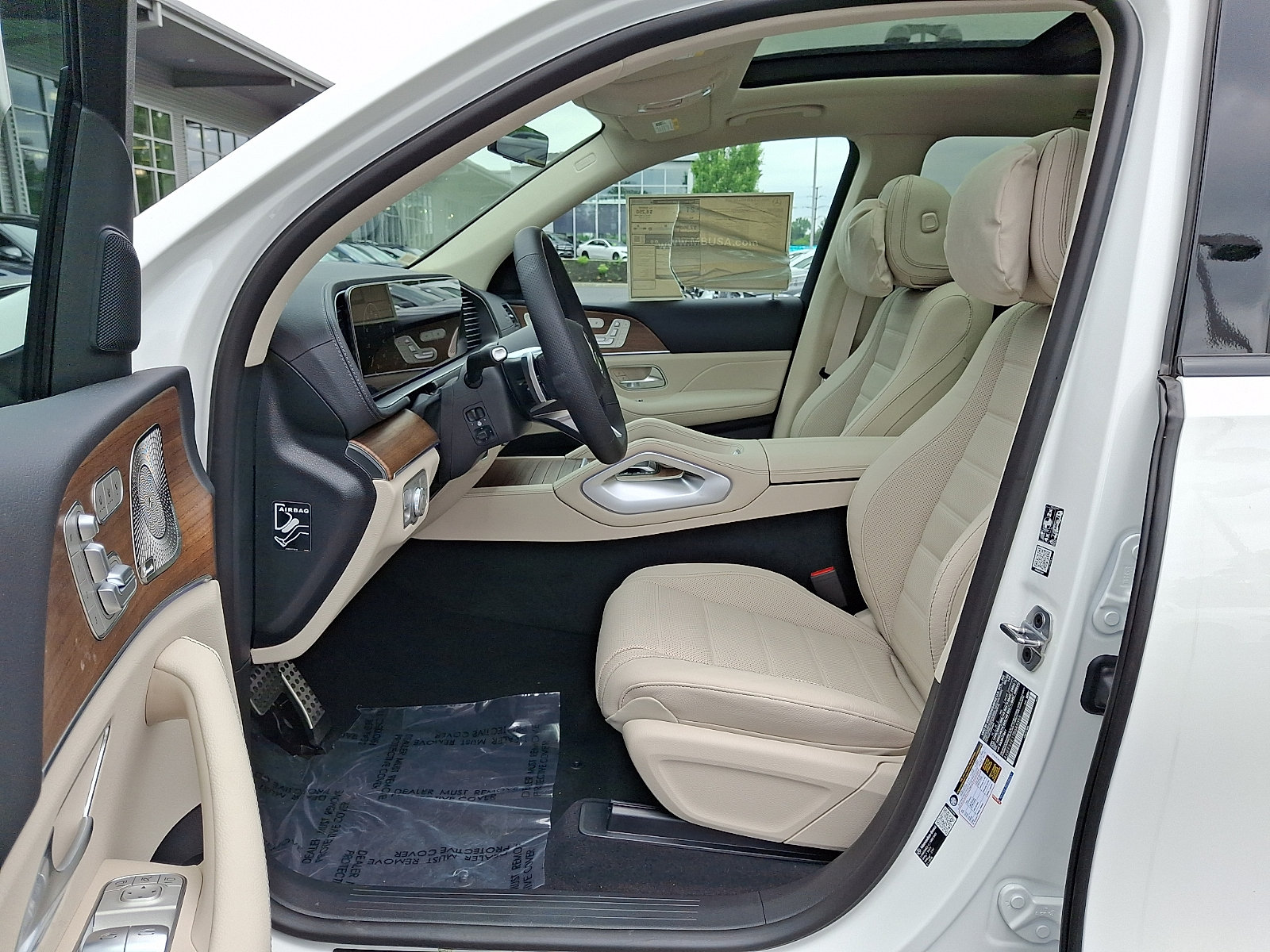 New 2026 Mercedes-Benz GLS 450 4MATIC image 14