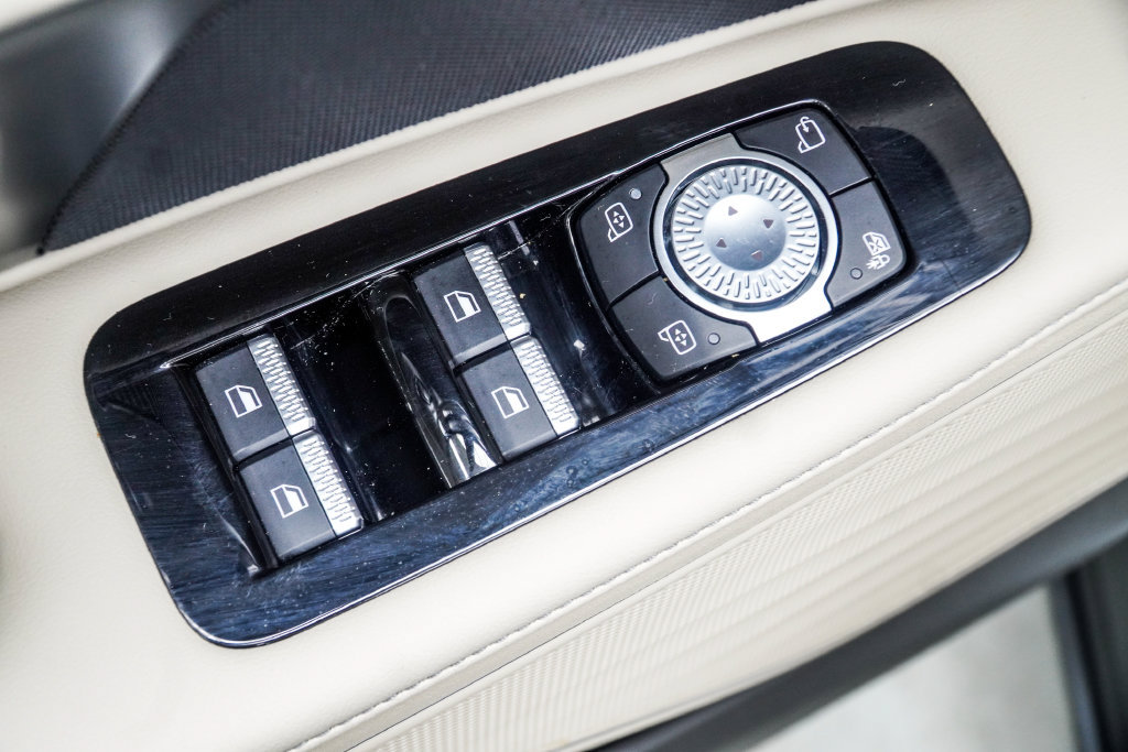 Used 2025 Lincoln Nautilus Premier AWD/4WD image 49