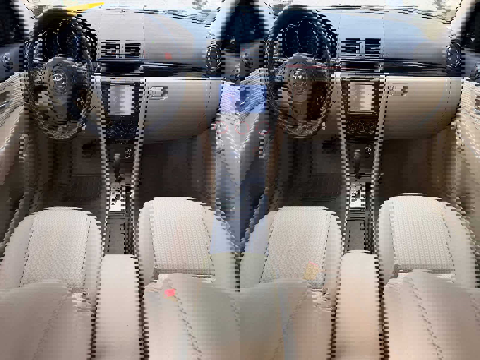 Used 2004 MAZDA MAZDA3 I image 13