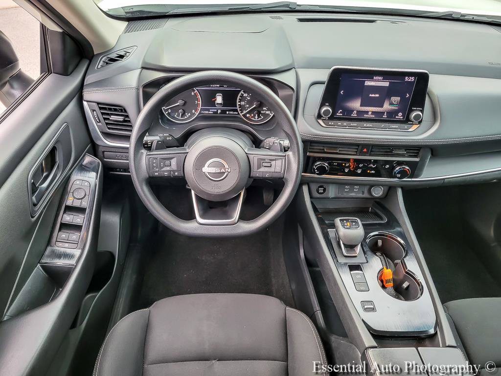 Used 2024 Nissan Rogue S FWD image 12