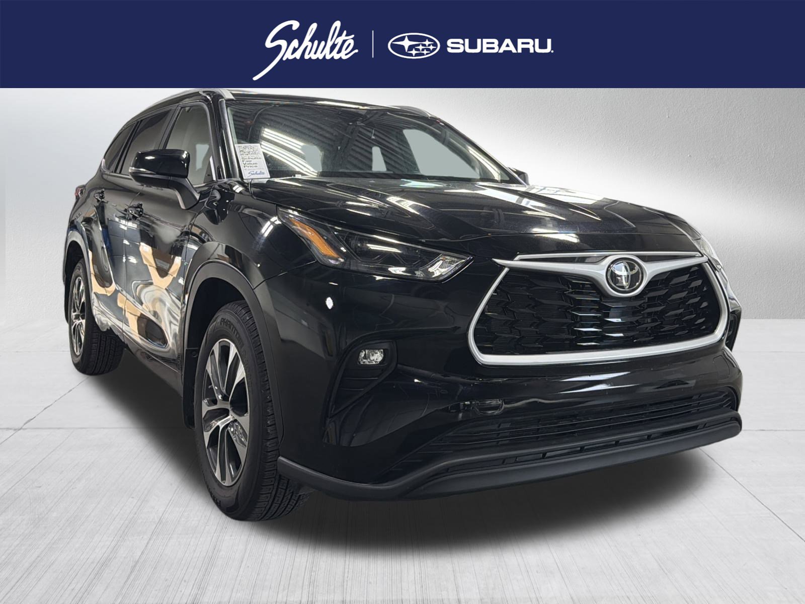 Used 2024 Toyota Highlander XLE