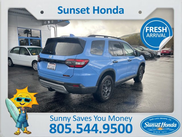 Used 2023 Honda Pilot TrailSport image 10
