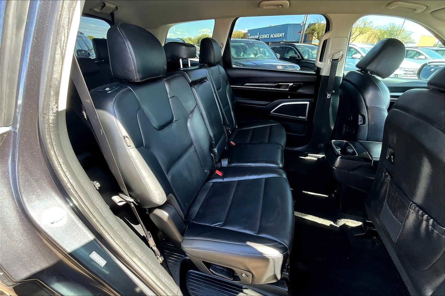 Used 2023 Kia Telluride LX image 36