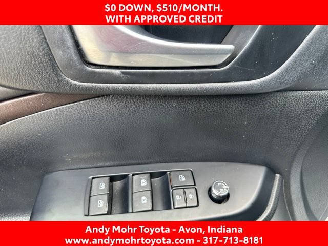 Used 2018 Toyota Highlander XLE FWD image 11
