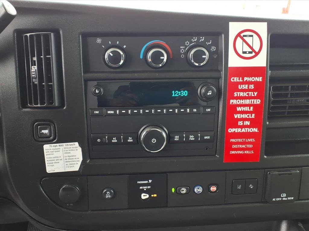 Used 2021 Chevrolet Express 3500 image 7