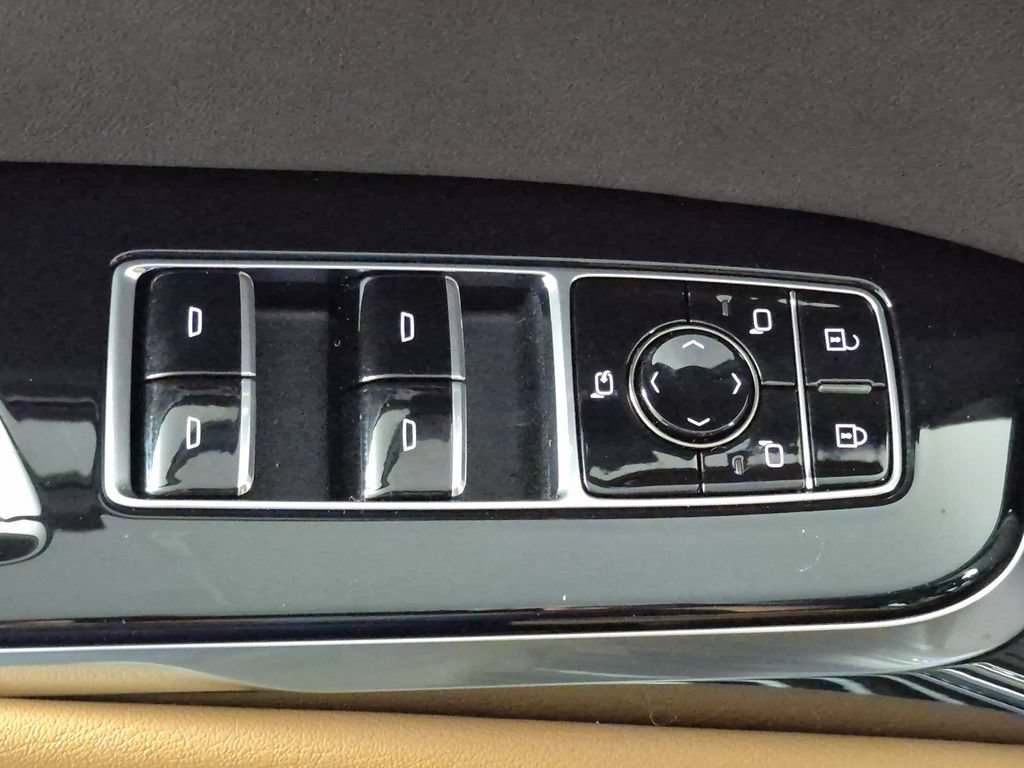 New 2026 Cadillac Escalade Luxury w/ Touring Package AWD/4WD image 17