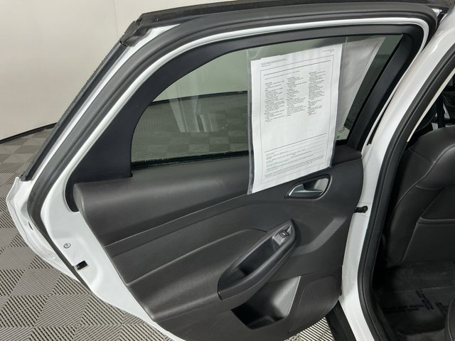 Used 2013 Ford Focus SE FWD image 22