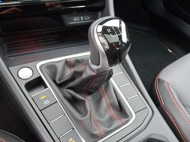 New 2026 Volkswagen Jetta GLI Autobahn FWD image 11