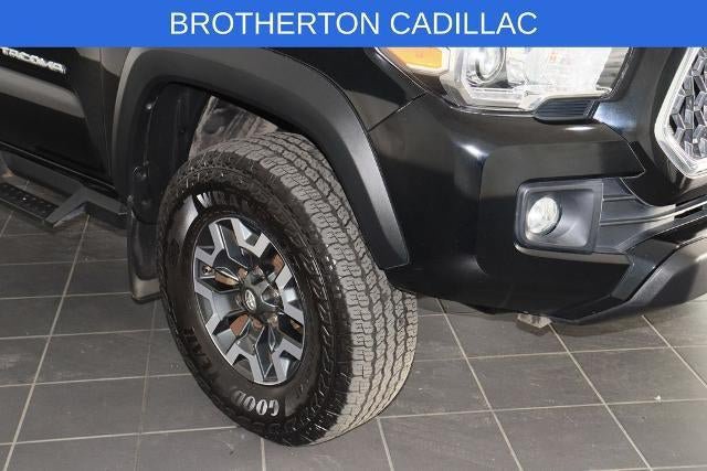 Used 2018 Toyota Tacoma TRD Off-Road w/ TRD Premium Off Road Package AWD/4WD image 13