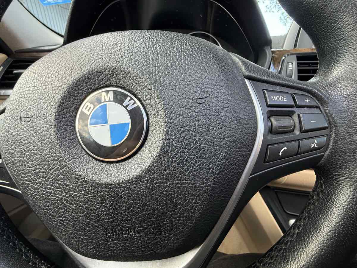 Used 2015 BMW 328i xDrive Sedan AWD/4WD image 21