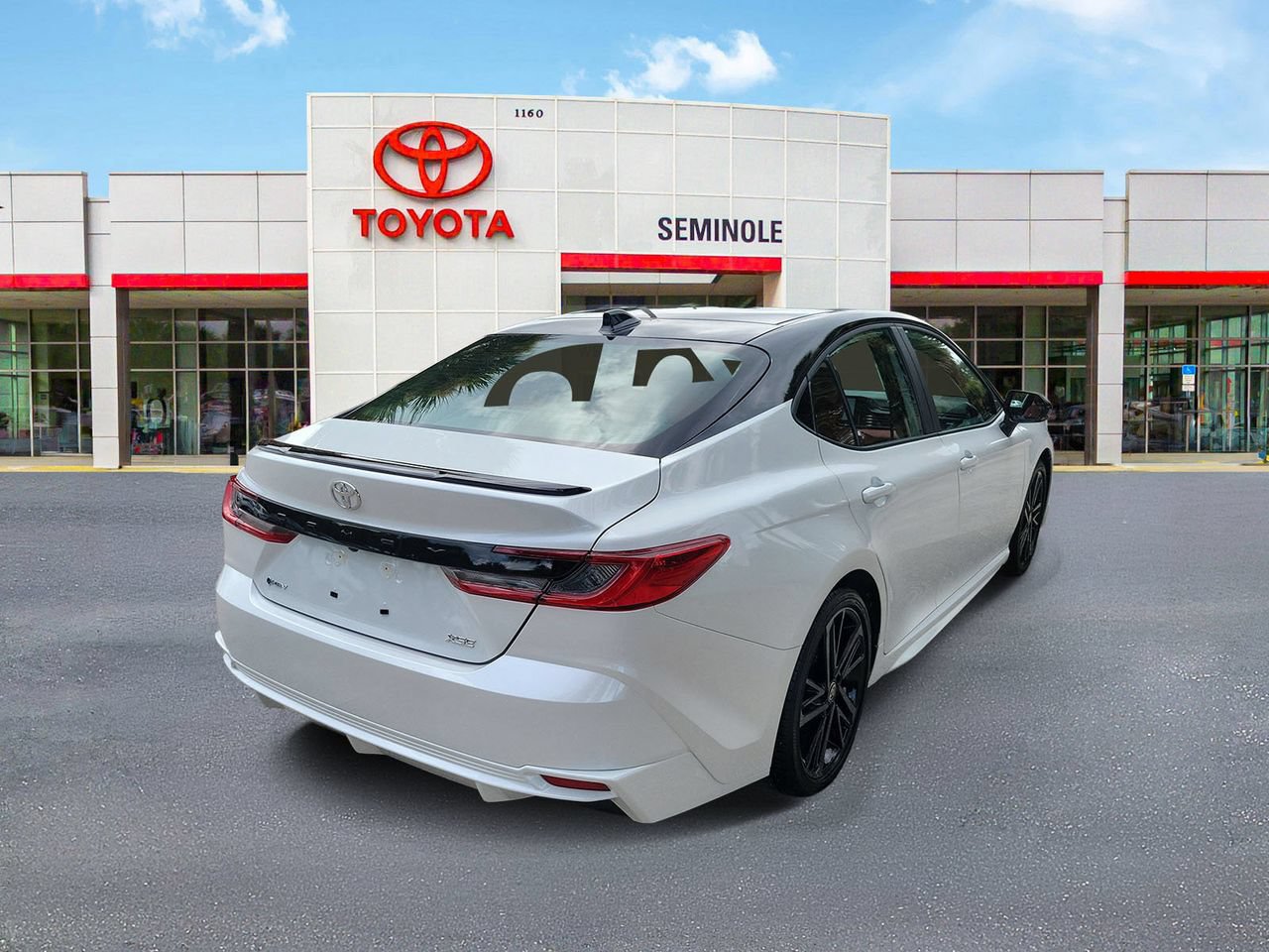 Used 2026 Toyota Camry XSE FWD image 3